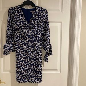Chelsea 28 wrap dress size 8 petite